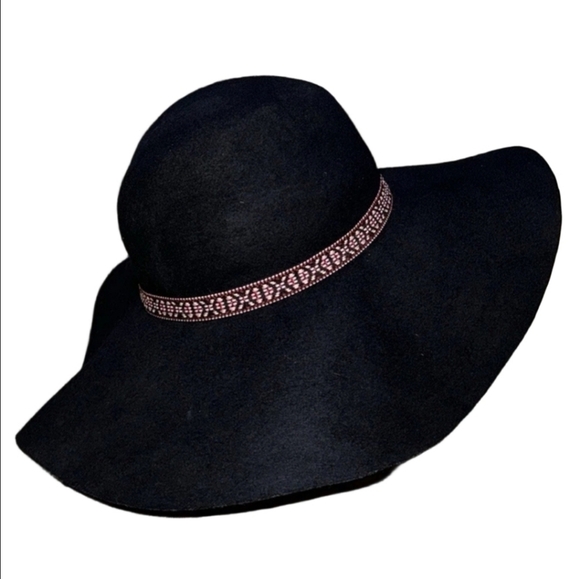 American Eagle Outfitters Accessories - AMERICAN EAGLE Black 100% Wool Felt Wide Brim Floppy Hat with Band Classic EUC